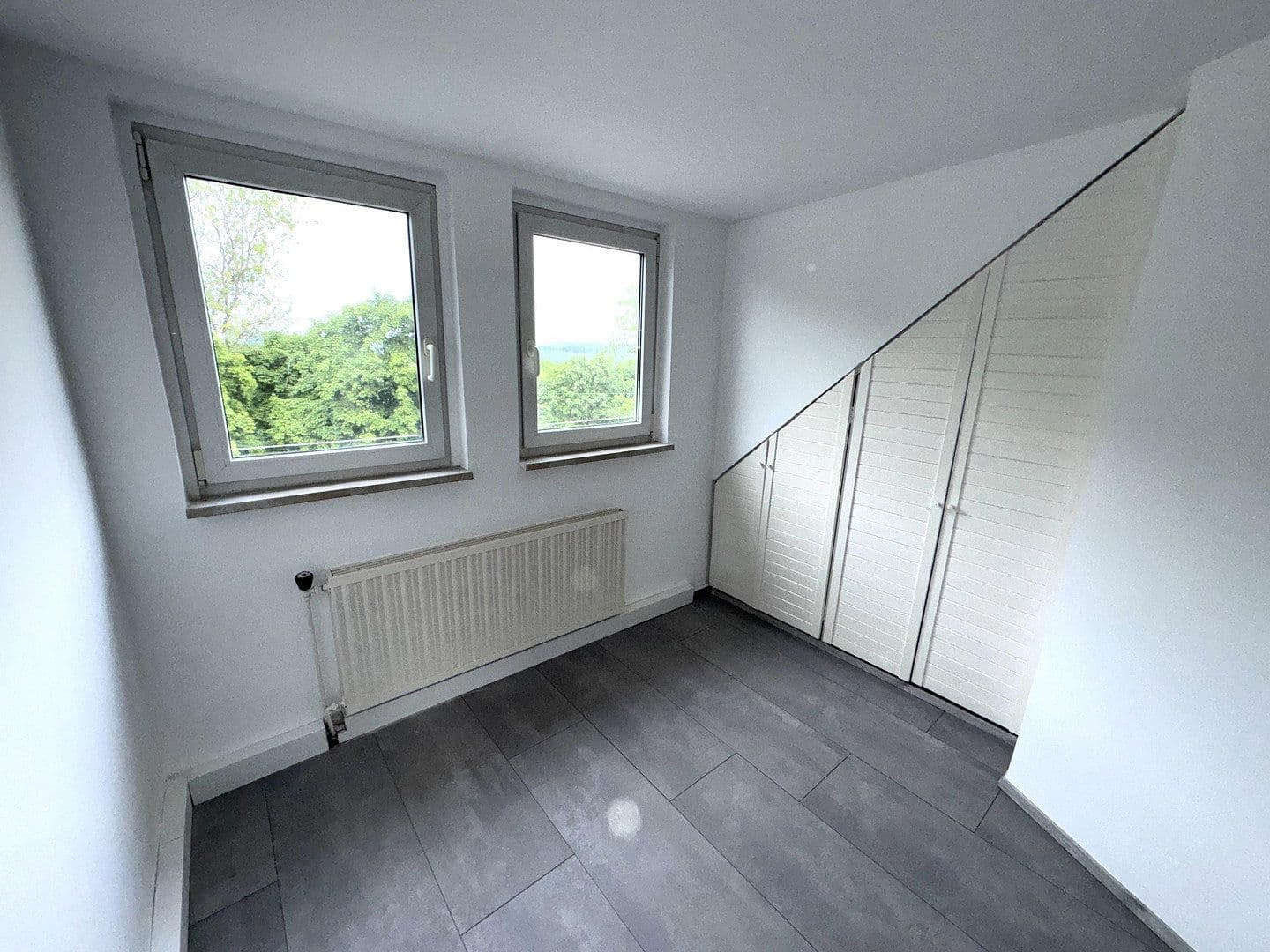 Pronájem bytu 3+1 79 m², Wuppertal Cronenberg, Severní Porýní-Vestfálsko Pronájem bytu 3+1 79 m², Wuppertal Cronenberg, Severní Porýní-Vestfálsko