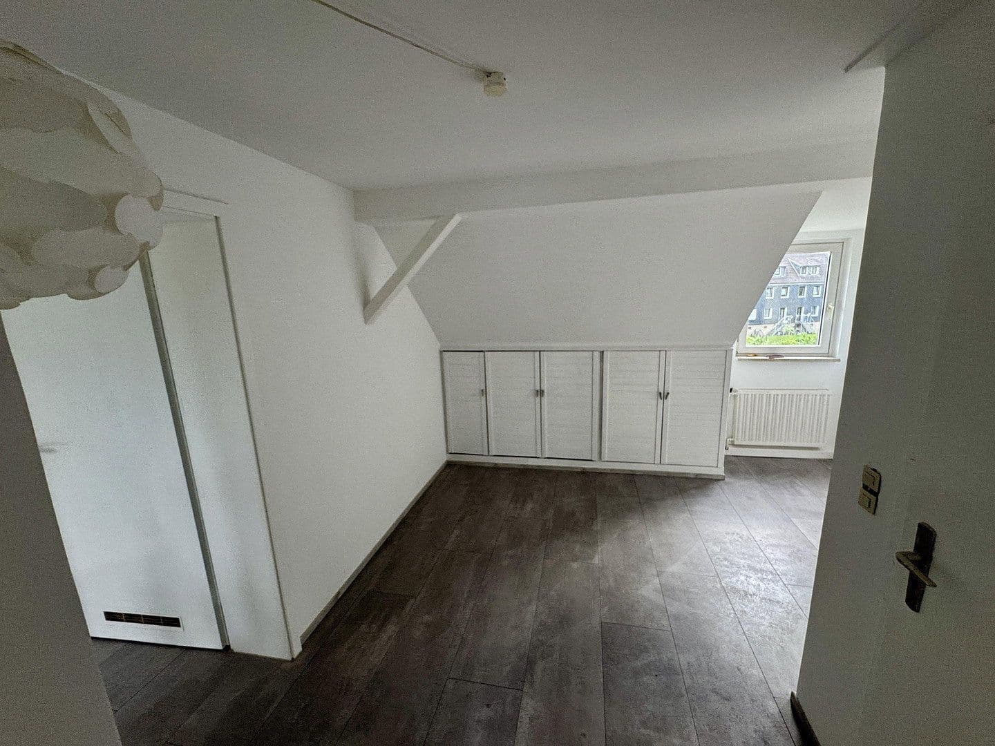 Pronájem bytu 3+1 79 m², Wuppertal Cronenberg, Severní Porýní-Vestfálsko Pronájem bytu 3+1 79 m², Wuppertal Cronenberg, Severní Porýní-Vestfálsko