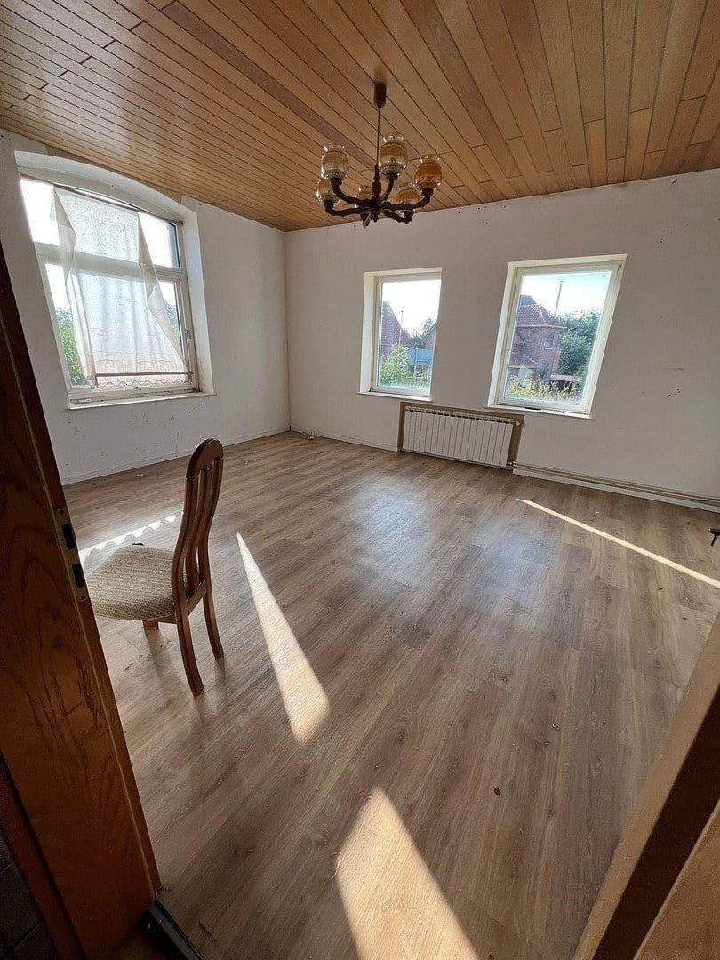 Pronájem bytu 6+1 168 m², Ziegeleiweg 1, Obernkirchen, Dolní Sasko Pronájem bytu 6+1 168 m², Ziegeleiweg 1, Obernkirchen, Dolní Sasko