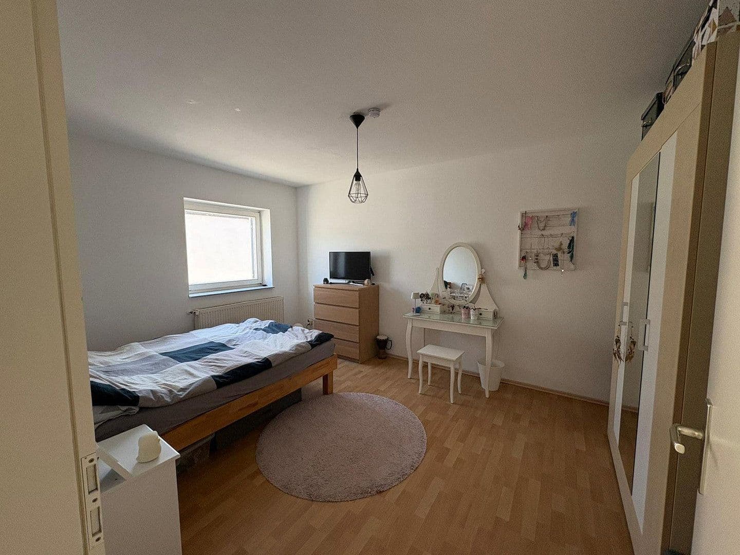 Pronájem bytu 3+1 100 m², Neuer Weg 8, Rosbach v. d. Höhe, Hessen Pronájem bytu 3+1 100 m², Neuer Weg 8, Rosbach v. d. Höhe, Hessen