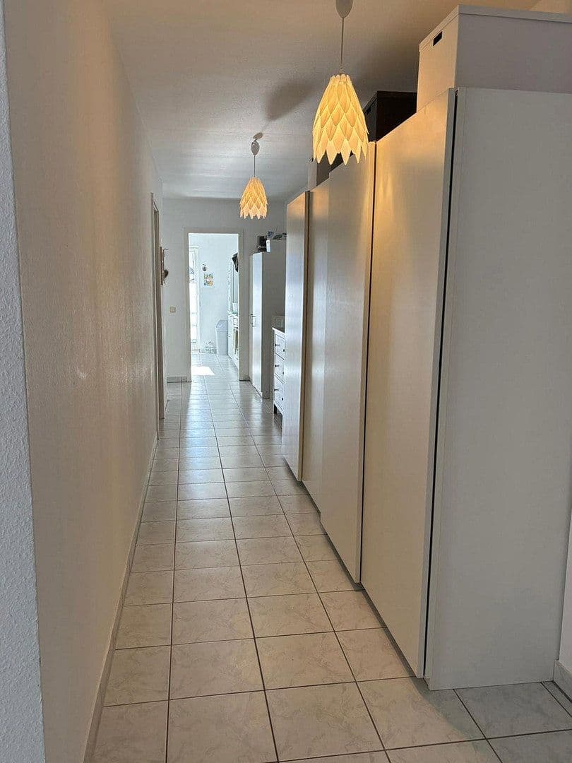 Pronájem bytu 3+1 100 m², Neuer Weg 8, Rosbach v. d. Höhe, Hessen Pronájem bytu 3+1 100 m², Neuer Weg 8, Rosbach v. d. Höhe, Hessen