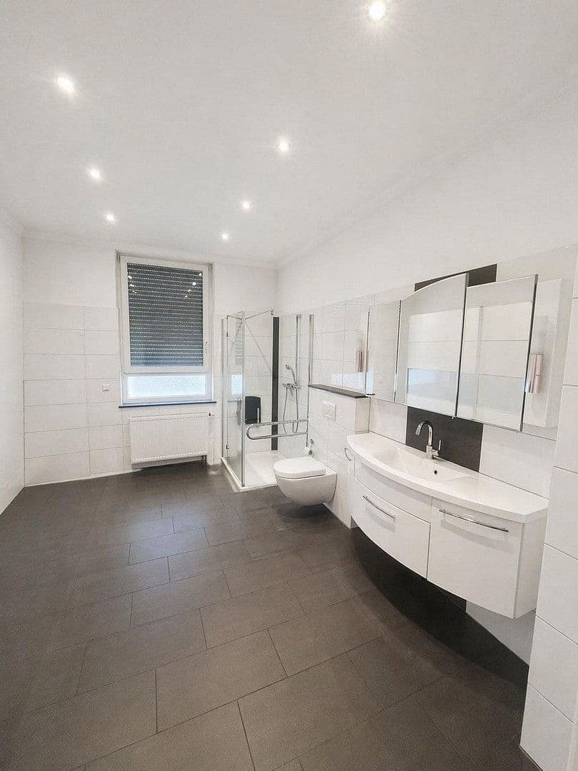 Pronájem bytu 4+1 108 m², Niederstraße 9, Recklinghausen, Severní Porýní-Vestfálsko Pronájem bytu 4+1 108 m², Niederstraße 9, Recklinghausen, Severní Porýní-Vestfálsko