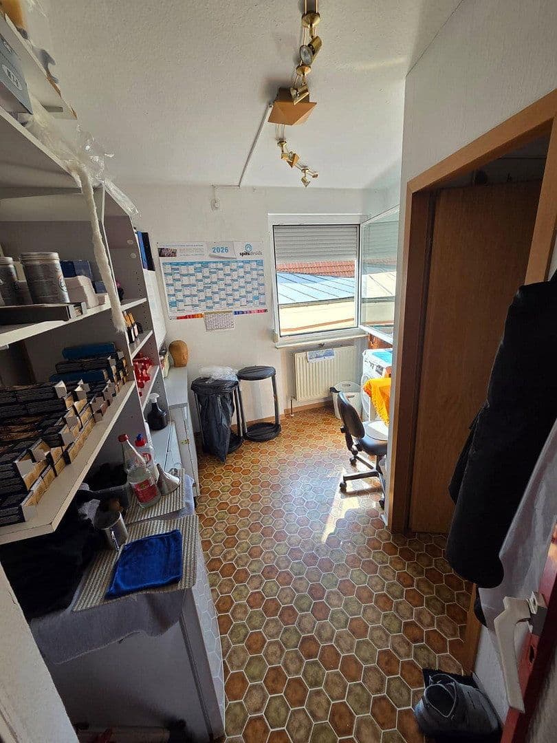 Pronájem kanceláře 43 m², Oberndorferstraße 23, Schramberg, Bádensko-Württembersko Pronájem kanceláře 43 m², Oberndorferstraße 23, Schramberg, Bádensko-Württembersko