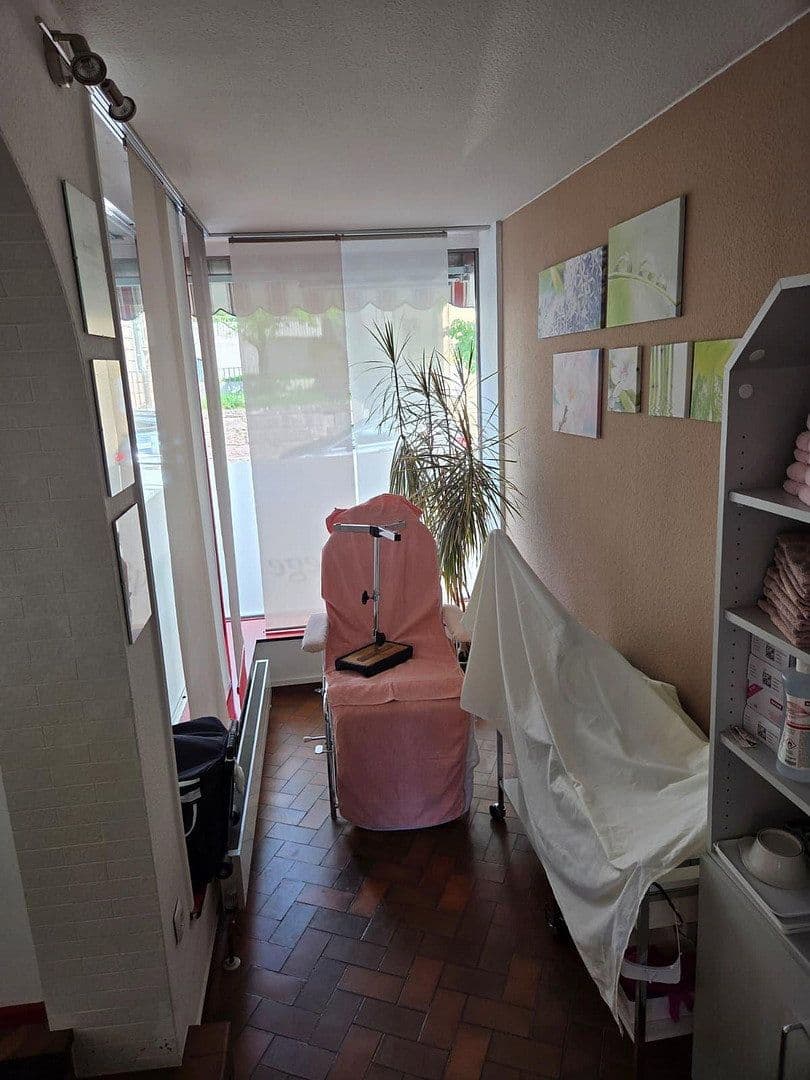 Pronájem kanceláře 43 m², Oberndorferstraße 23, Schramberg, Bádensko-Württembersko Pronájem kanceláře 43 m², Oberndorferstraße 23, Schramberg, Bádensko-Württembersko