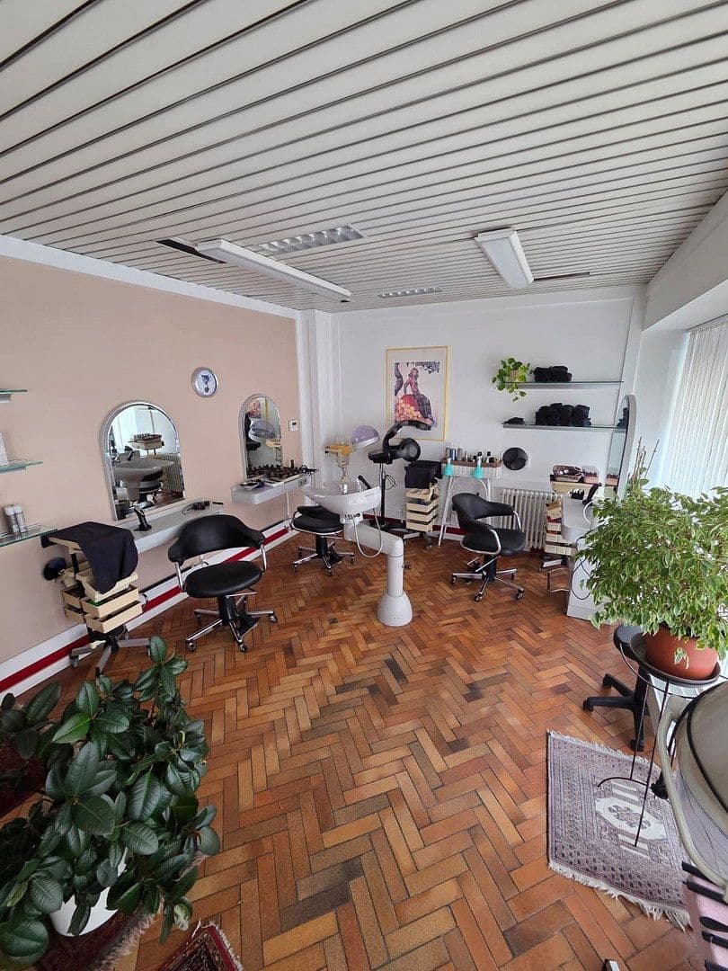 Pronájem kanceláře 43 m², Oberndorferstraße 23, Schramberg, Bádensko-Württembersko Pronájem kanceláře 43 m², Oberndorferstraße 23, Schramberg, Bádensko-Württembersko