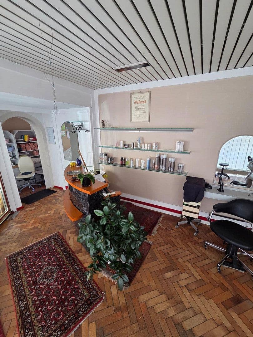 Pronájem kanceláře 43 m², Oberndorferstraße 23, Schramberg, Bádensko-Württembersko Pronájem kanceláře 43 m², Oberndorferstraße 23, Schramberg, Bádensko-Württembersko
