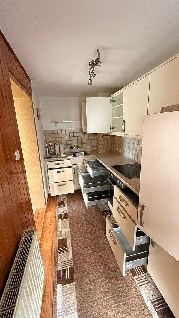 Prodej domu 90 m², pozemek 399 m², Burgstraße 8 08228, Rodewisch, Sasko Prodej domu 90 m², pozemek 399 m², Burgstraße 8 08228, Rodewisch, Sasko