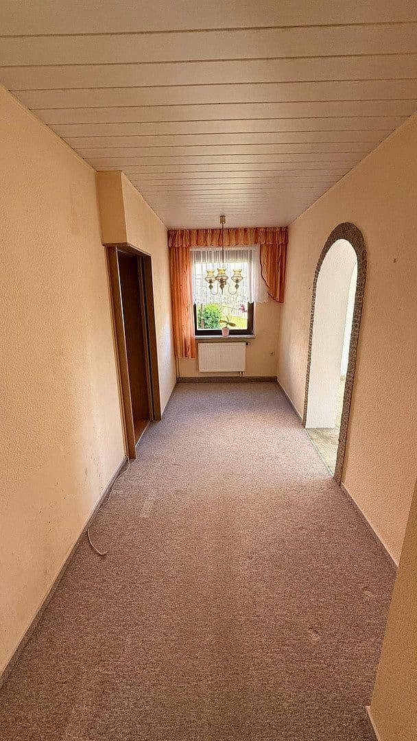 Prodej domu 90 m², pozemek 399 m², Burgstraße 8 08228, Rodewisch, Sasko Prodej domu 90 m², pozemek 399 m², Burgstraße 8 08228, Rodewisch, Sasko