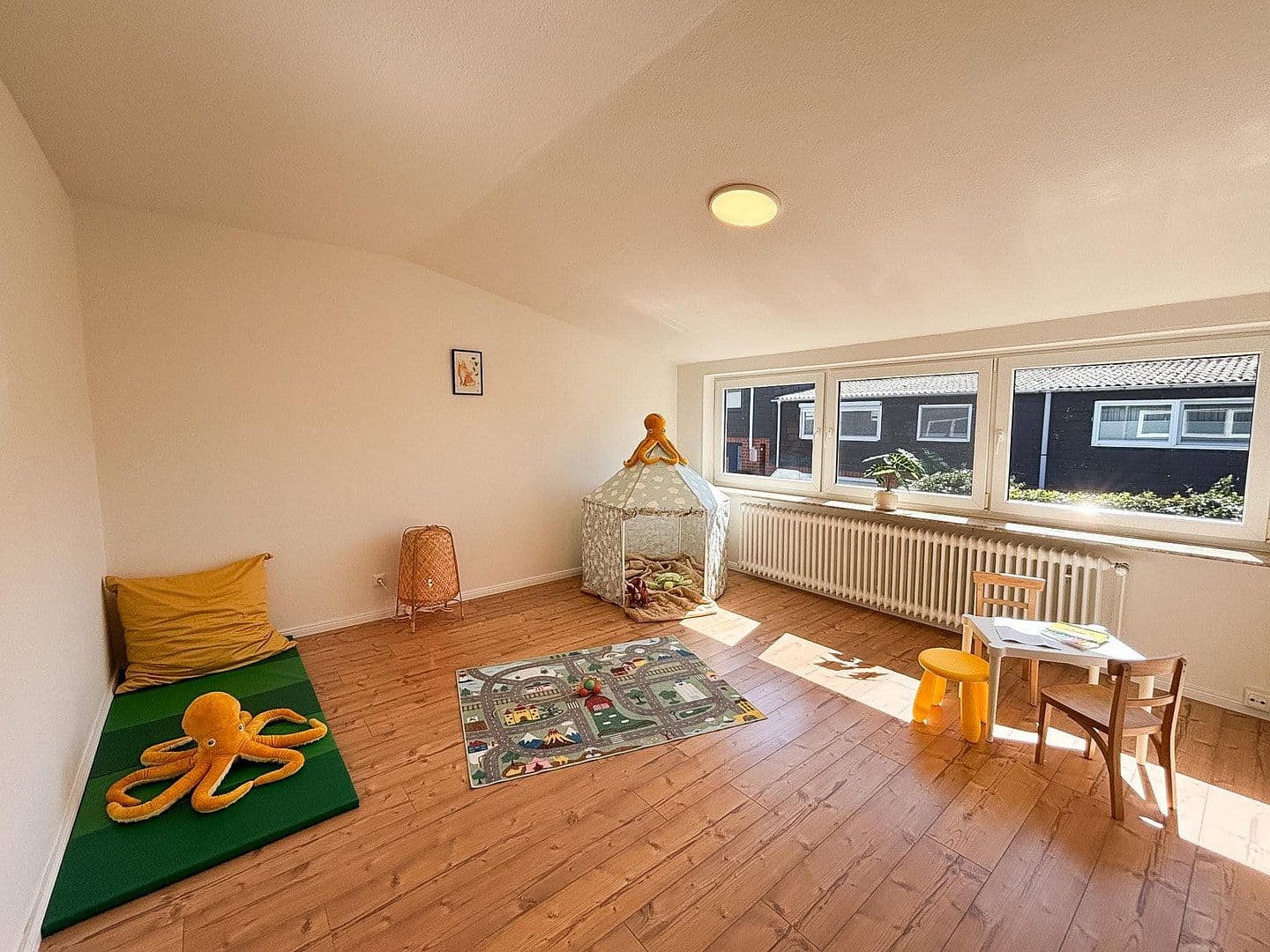 Prodej domu 117 m², pozemek 173 m², Stade, Dolní Sasko Prodej domu 117 m², pozemek 173 m², Stade, Dolní Sasko
