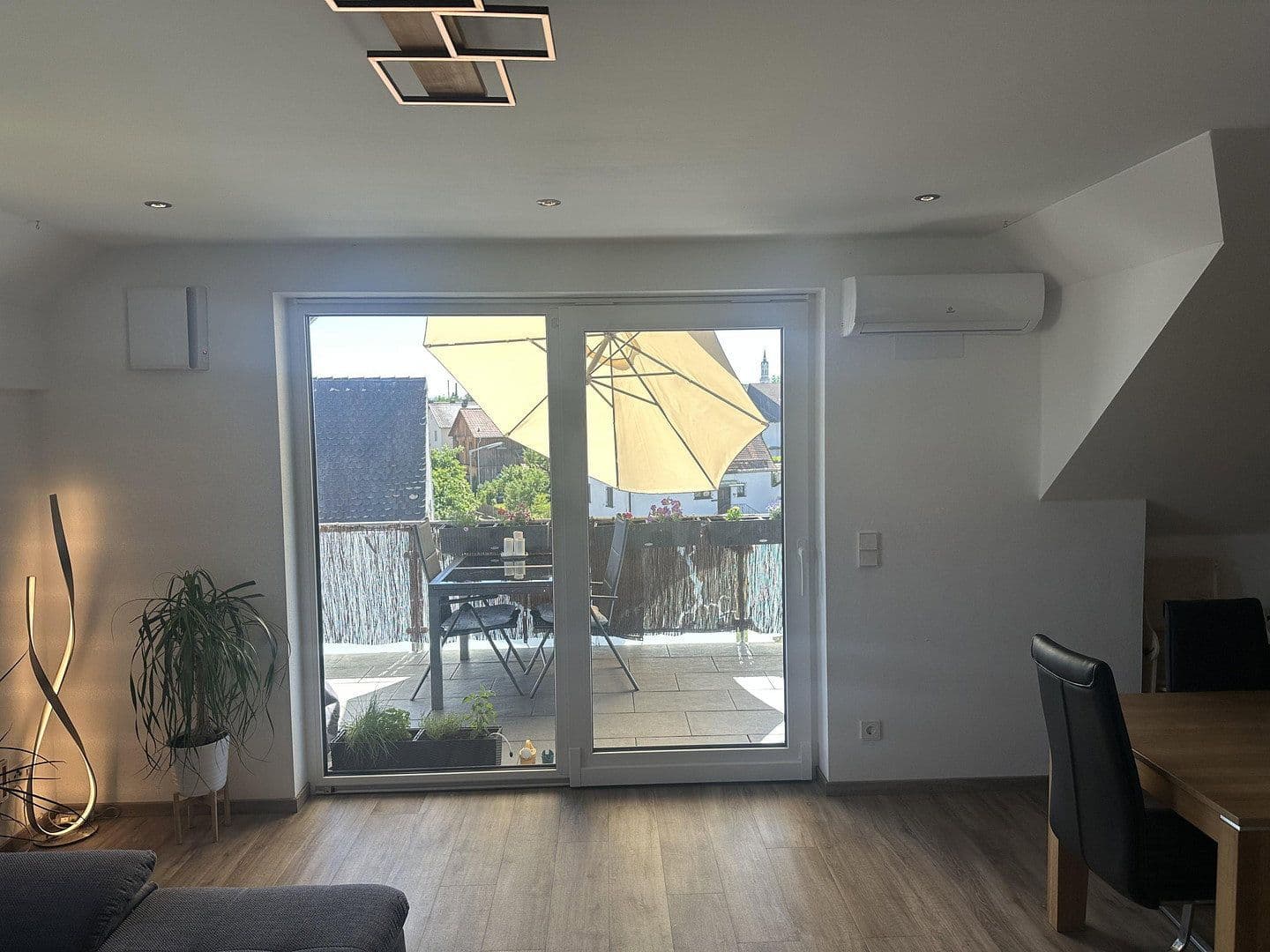 Prodej bytu 3+1 98 m², Adalbert-Stifter-Straße 5, Schrobenhausen, Bavorsko Prodej bytu 3+1 98 m², Adalbert-Stifter-Straße 5, Schrobenhausen, Bavorsko