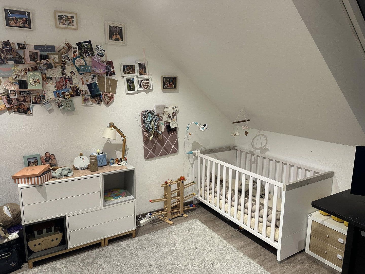Prodej bytu 3+1 98 m², Adalbert-Stifter-Straße 5, Schrobenhausen, Bavorsko Prodej bytu 3+1 98 m², Adalbert-Stifter-Straße 5, Schrobenhausen, Bavorsko