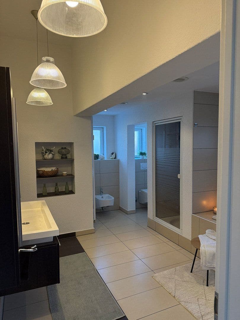 Prodej bytu 4+kk 165 m², Freiberg am Neckar, Bádensko-Württembersko Prodej bytu 4+kk 165 m², Freiberg am Neckar, Bádensko-Württembersko