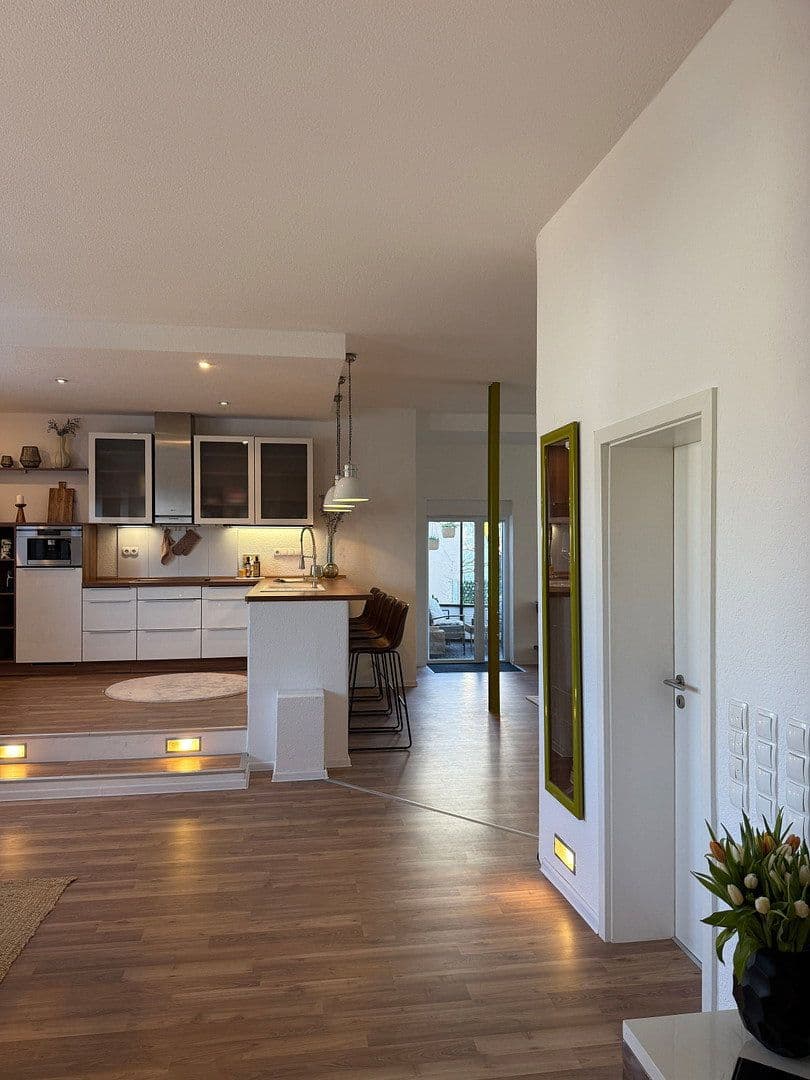 Prodej bytu 4+kk 165 m², Freiberg am Neckar, Bádensko-Württembersko Prodej bytu 4+kk 165 m², Freiberg am Neckar, Bádensko-Württembersko