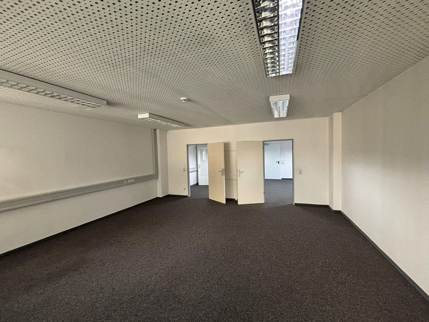 Pronájem kanceláře 120 m², Münsterstrasse 330, Düsseldorf, Severní Porýní-Vestfálsko Pronájem kanceláře 120 m², Münsterstrasse 330, Düsseldorf, Severní Porýní-Vestfálsko