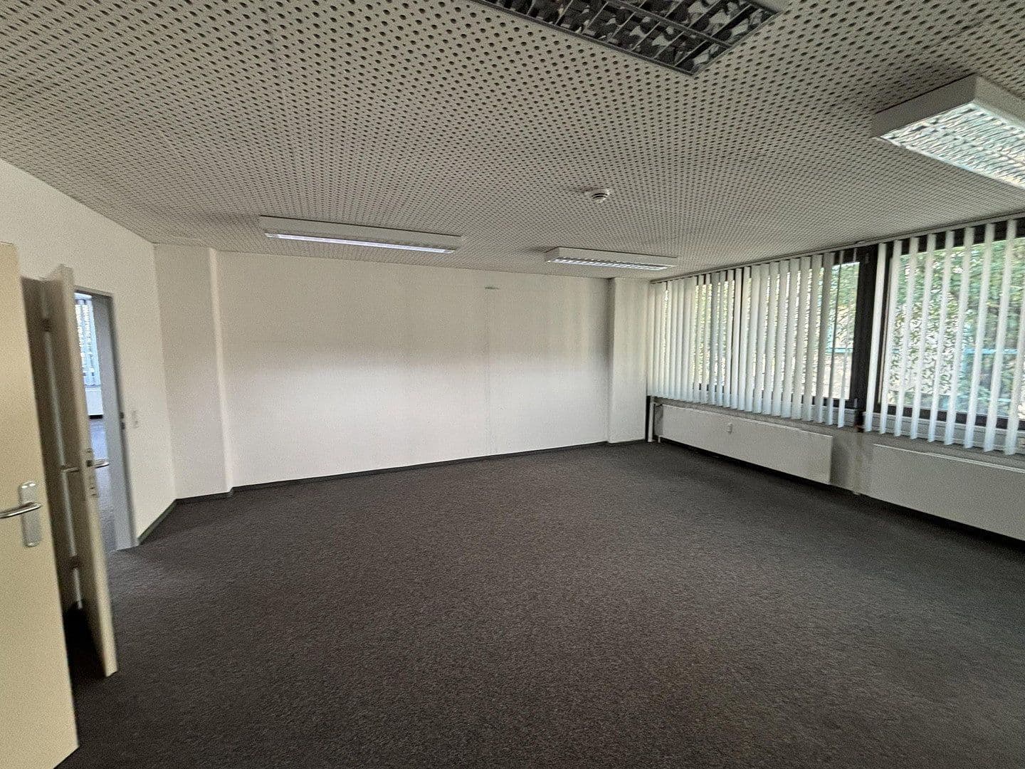 Pronájem kanceláře 120 m², Münsterstrasse 330, Düsseldorf, Severní Porýní-Vestfálsko Pronájem kanceláře 120 m², Münsterstrasse 330, Düsseldorf, Severní Porýní-Vestfálsko
