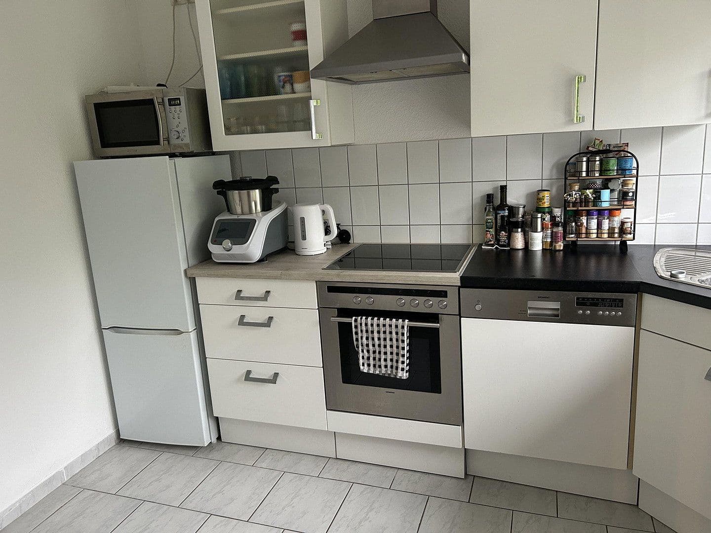 Pronájem bytu 3+1 72 m², Brücke 45, Neuss, Severní Porýní-Vestfálsko Pronájem bytu 3+1 72 m², Brücke 45, Neuss, Severní Porýní-Vestfálsko