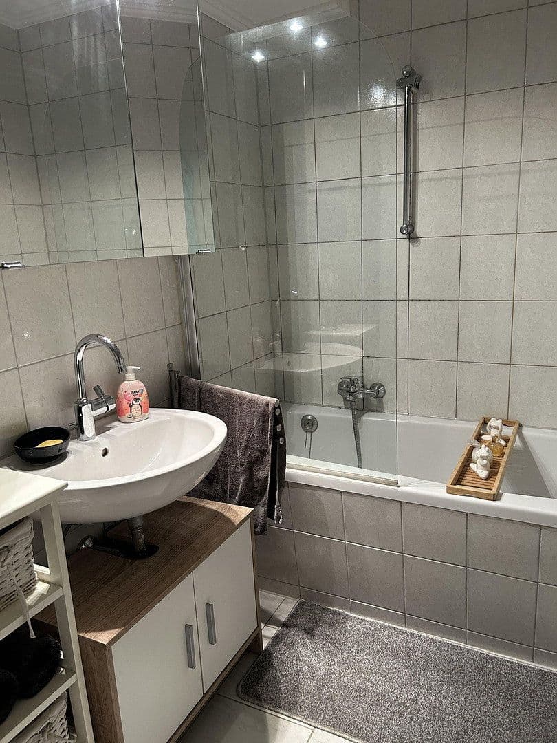 Pronájem bytu 3+1 72 m², Brücke 45, Neuss, Severní Porýní-Vestfálsko Pronájem bytu 3+1 72 m², Brücke 45, Neuss, Severní Porýní-Vestfálsko