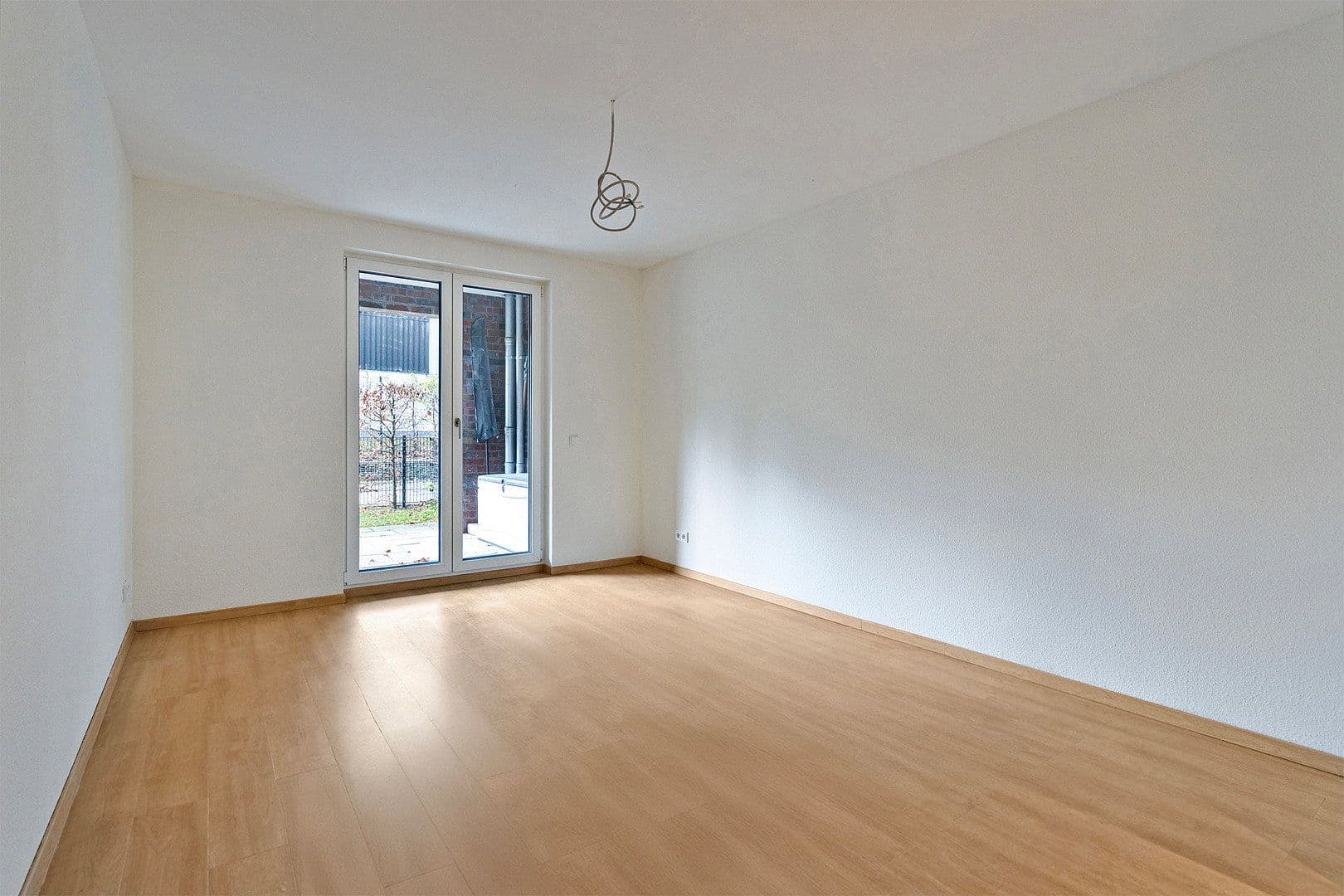 Prodej bytu 3+1 107 m², Ulenbergstraße 1, Düsseldorf, Severní Porýní-Vestfálsko Prodej bytu 3+1 107 m², Ulenbergstraße 1, Düsseldorf, Severní Porýní-Vestfálsko