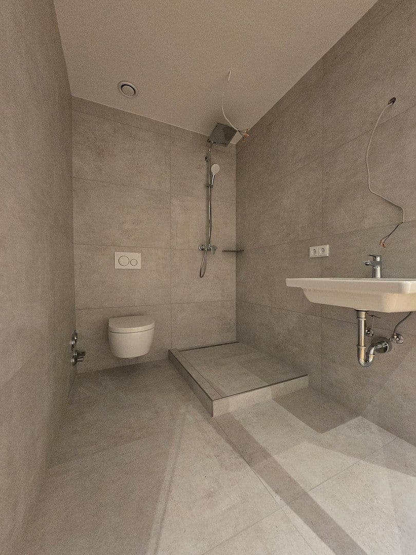 Prodej bytu 3+1 107 m², Ulenbergstraße 1, Düsseldorf, Severní Porýní-Vestfálsko Prodej bytu 3+1 107 m², Ulenbergstraße 1, Düsseldorf, Severní Porýní-Vestfálsko