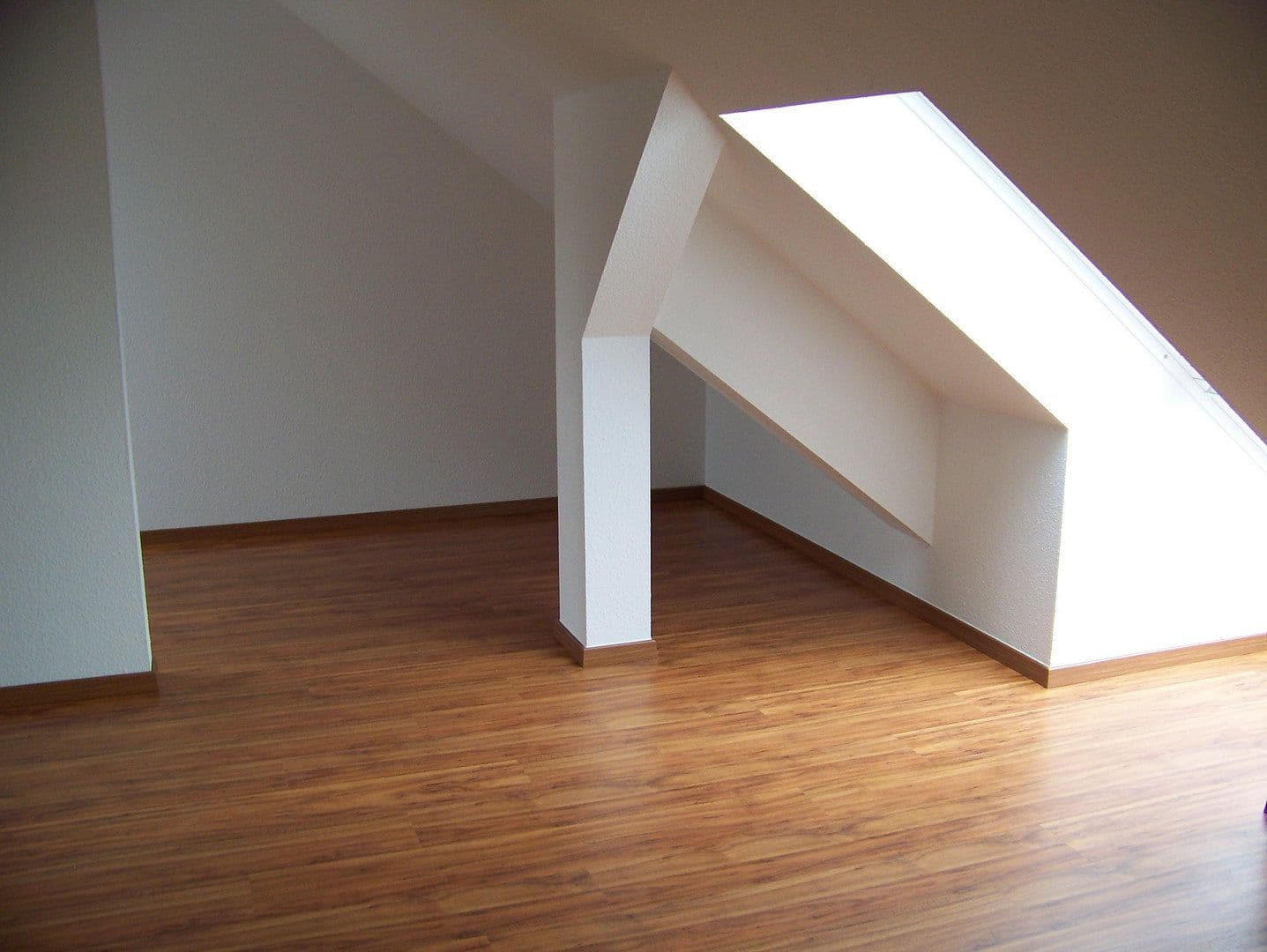 Prodej bytu 3+1 63 m², Alfred-Althus-Straße 2a, Dresden, Sasko Prodej bytu 3+1 63 m², Alfred-Althus-Straße 2a, Dresden, Sasko