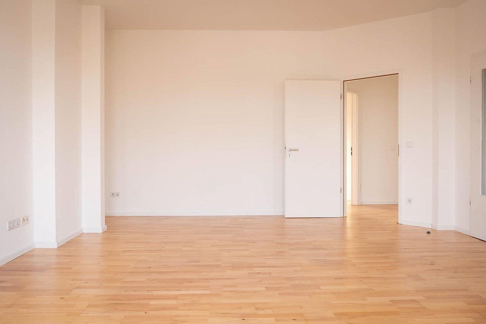 Prodej bytu 3+1 86 m², Berlin, Berlín Prodej bytu 3+1 86 m², Berlin, Berlín
