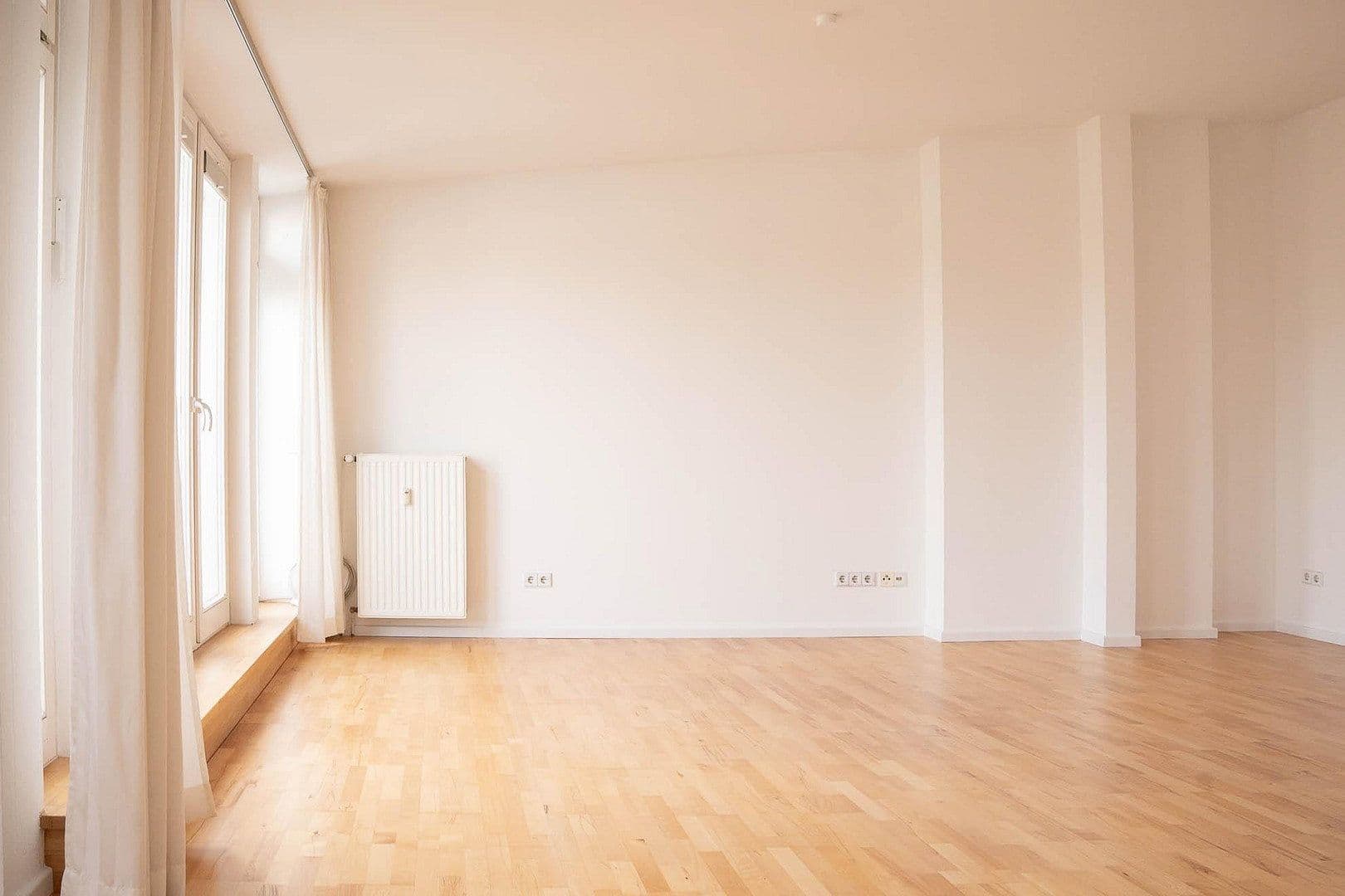 Prodej bytu 3+1 86 m², Berlin, Berlín Prodej bytu 3+1 86 m², Berlin, Berlín