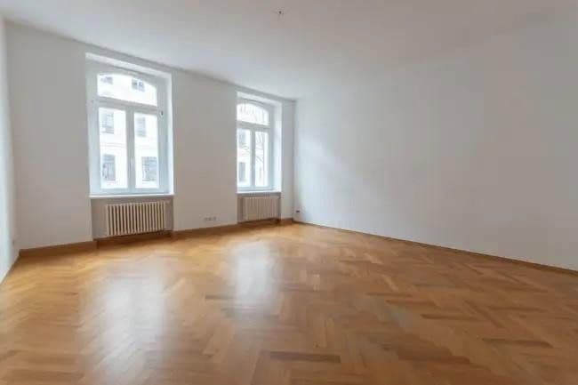 Pronájem bytu 3+1 92 m², Leipzig, Sasko Pronájem bytu 3+1 92 m², Leipzig, Sasko