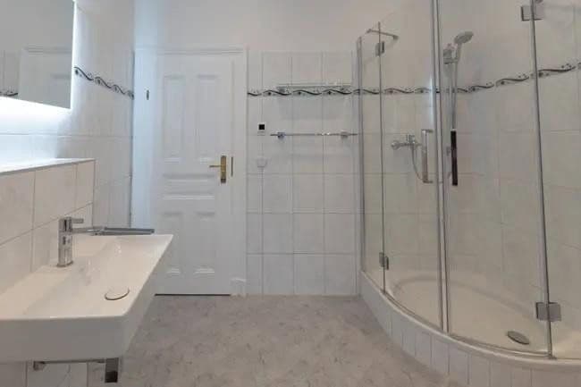 Pronájem bytu 3+1 92 m², Leipzig, Sasko Pronájem bytu 3+1 92 m², Leipzig, Sasko