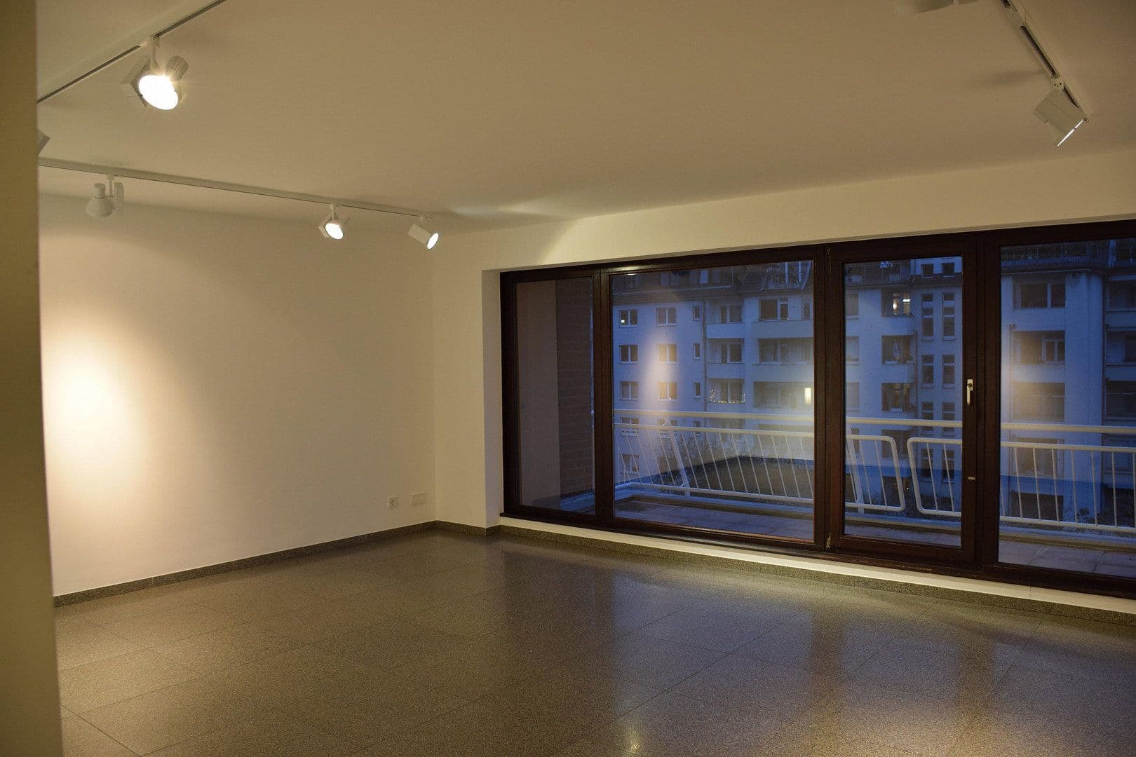 Pronájem kanceláře 130 m², Kaiserswerther Str. 144, Düsseldorf, Severní Porýní-Vestfálsko Pronájem kanceláře 130 m², Kaiserswerther Str. 144, Düsseldorf, Severní Porýní-Vestfálsko