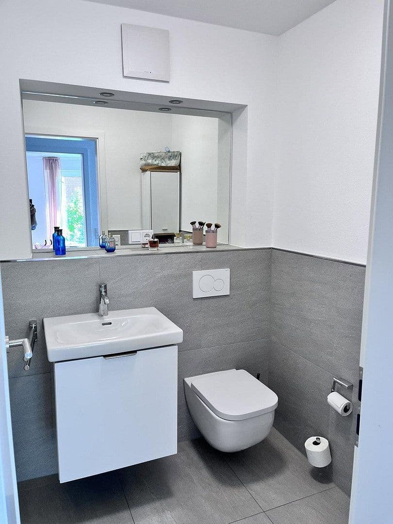 Pronájem bytu 3+1 98 m², Detmold, Severní Porýní-Vestfálsko Pronájem bytu 3+1 98 m², Detmold, Severní Porýní-Vestfálsko