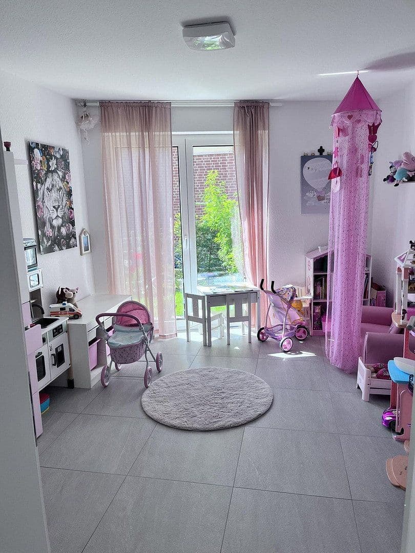 Pronájem bytu 3+1 98 m², Detmold, Severní Porýní-Vestfálsko Pronájem bytu 3+1 98 m², Detmold, Severní Porýní-Vestfálsko