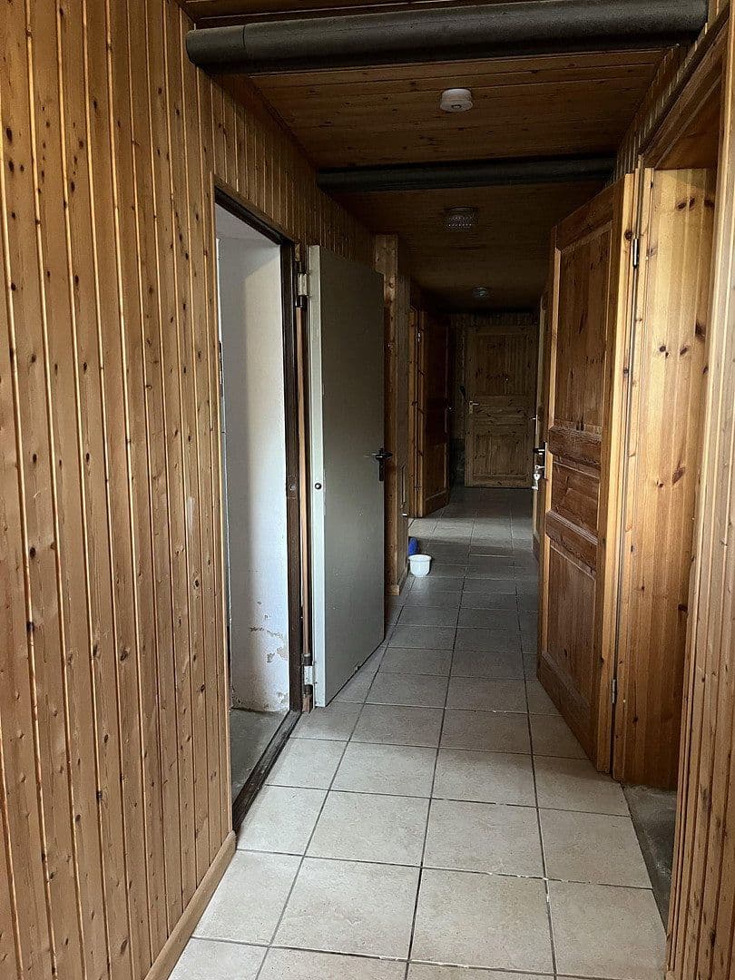Prodej domu 179 m², pozemek 1.108 m², Bahnhofstraße 2, Lübz, Mecklenburg-Vorpommern Prodej domu 179 m², pozemek 1.108 m², Bahnhofstraße 2, Lübz, Mecklenburg-Vorpommern