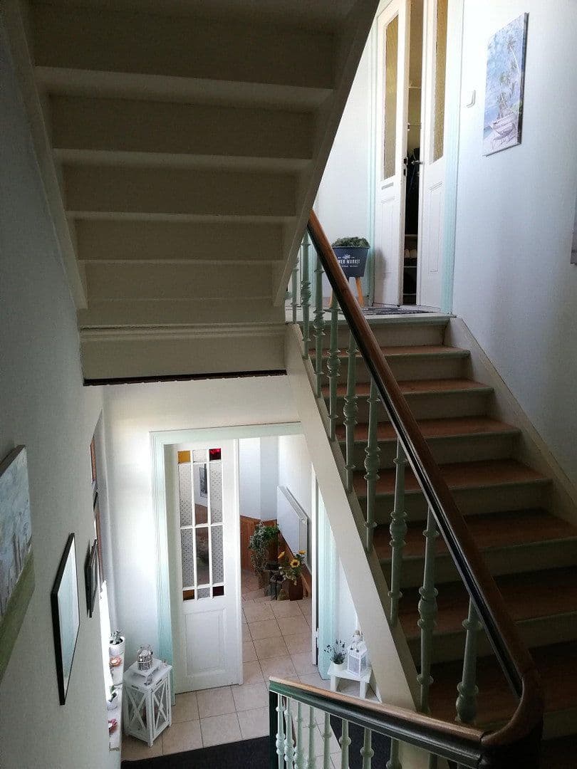 Prodej domu 179 m², pozemek 1.108 m², Bahnhofstraße 2, Lübz, Mecklenburg-Vorpommern Prodej domu 179 m², pozemek 1.108 m², Bahnhofstraße 2, Lübz, Mecklenburg-Vorpommern