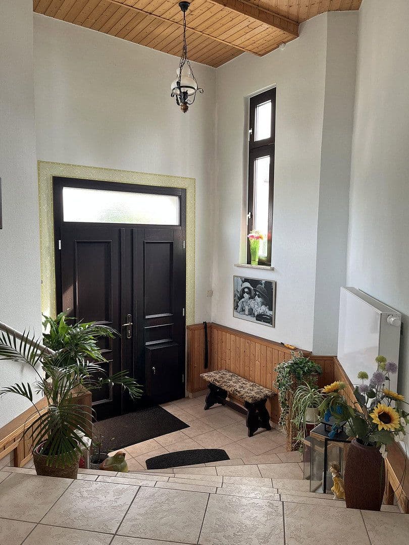 Prodej domu 179 m², pozemek 1.108 m², Bahnhofstraße 2, Lübz, Mecklenburg-Vorpommern Prodej domu 179 m², pozemek 1.108 m², Bahnhofstraße 2, Lübz, Mecklenburg-Vorpommern