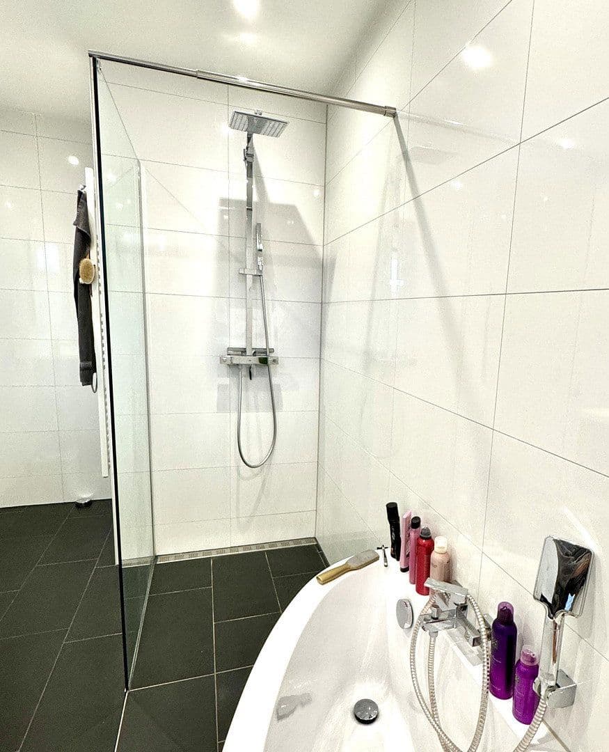 Prodej domu 120 m², pozemek 250 m², Weiterstadt, Hessen Prodej domu 120 m², pozemek 250 m², Weiterstadt, Hessen