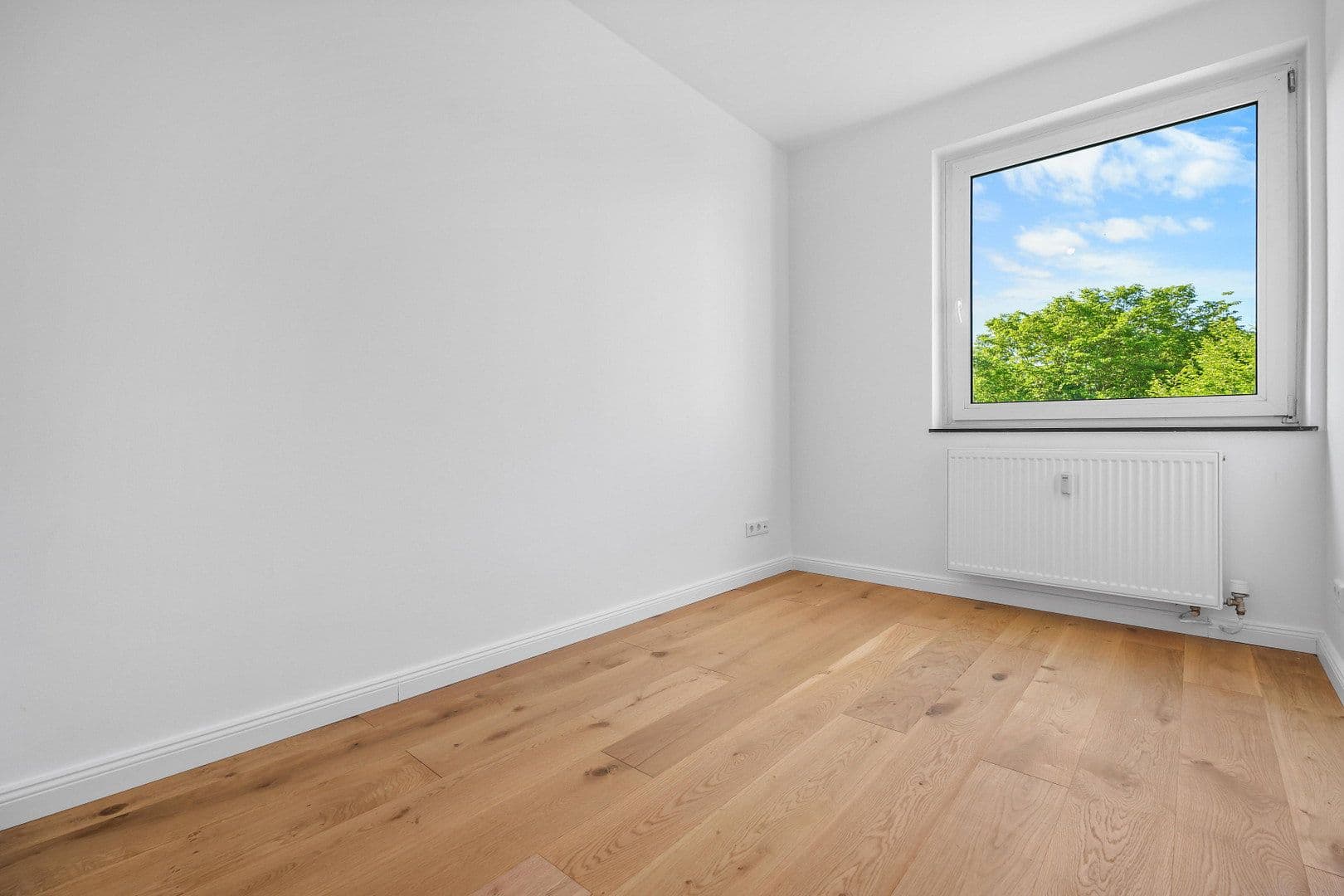 Pronájem bytu 3+1 59 m², Bremen, Bremen Pronájem bytu 3+1 59 m², Bremen, Bremen
