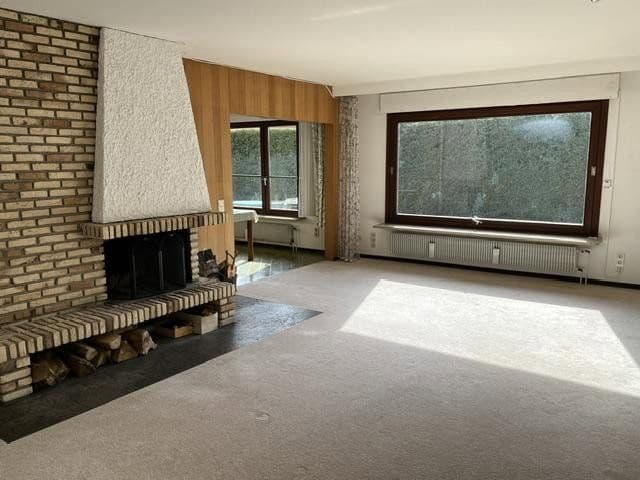 Prodej domu 240 m², pozemek 731 m², Taunusstrasse 48, Herrenberg, Bádensko-Württembersko Prodej domu 240 m², pozemek 731 m², Taunusstrasse 48, Herrenberg, Bádensko-Württembersko