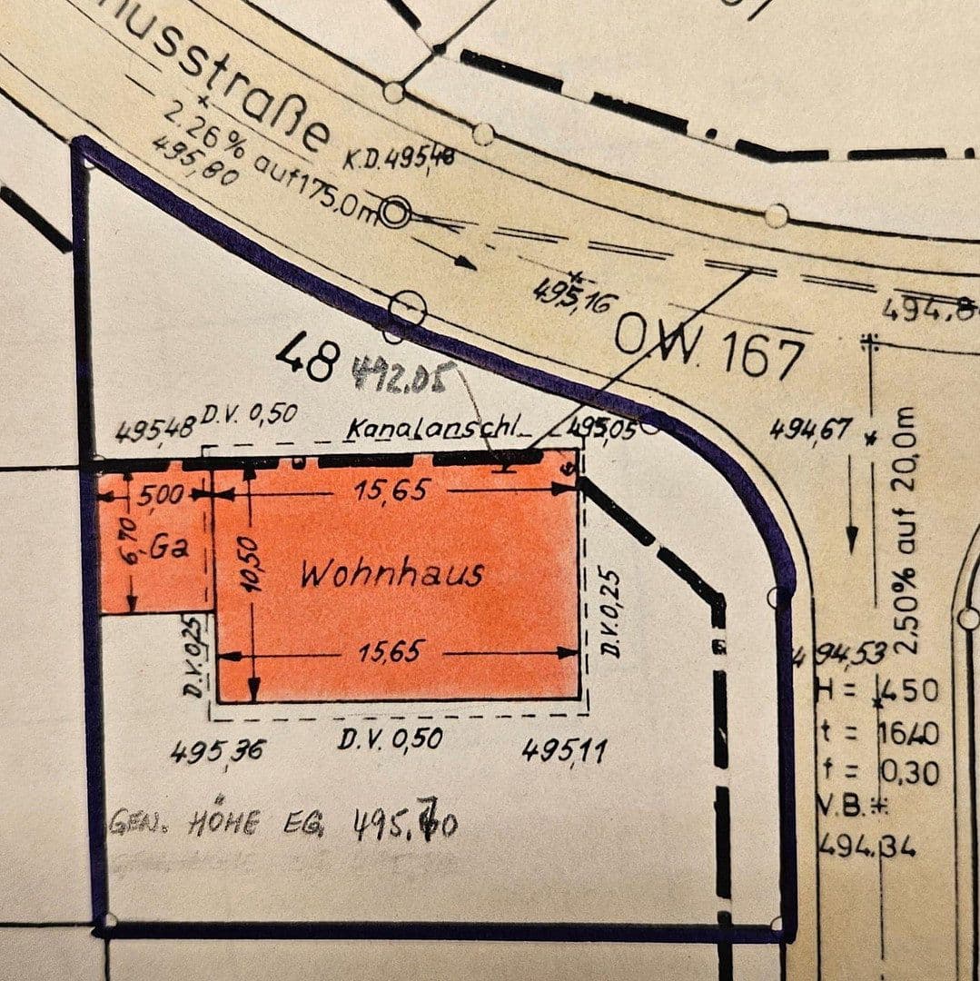 Prodej domu 240 m², pozemek 731 m², Taunusstrasse 48, Herrenberg, Bádensko-Württembersko Prodej domu 240 m², pozemek 731 m², Taunusstrasse 48, Herrenberg, Bádensko-Württembersko