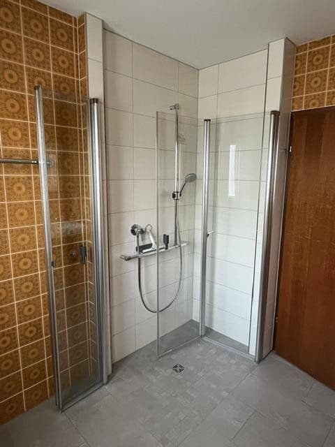 Prodej domu 240 m², pozemek 731 m², Taunusstrasse 48, Herrenberg, Bádensko-Württembersko Prodej domu 240 m², pozemek 731 m², Taunusstrasse 48, Herrenberg, Bádensko-Württembersko