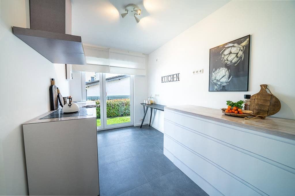Prodej bytu 3+1 73 m², Bonn, Severní Porýní-Vestfálsko Prodej bytu 3+1 73 m², Bonn, Severní Porýní-Vestfálsko