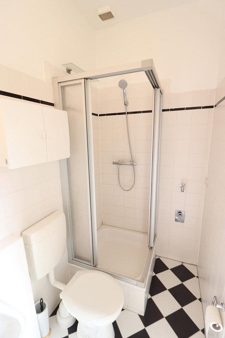 Pronájem bytu 1+1 45 m², Wilhelmsaue 00, Berlin, Berlín Pronájem bytu 1+1 45 m², Wilhelmsaue 00, Berlin, Berlín