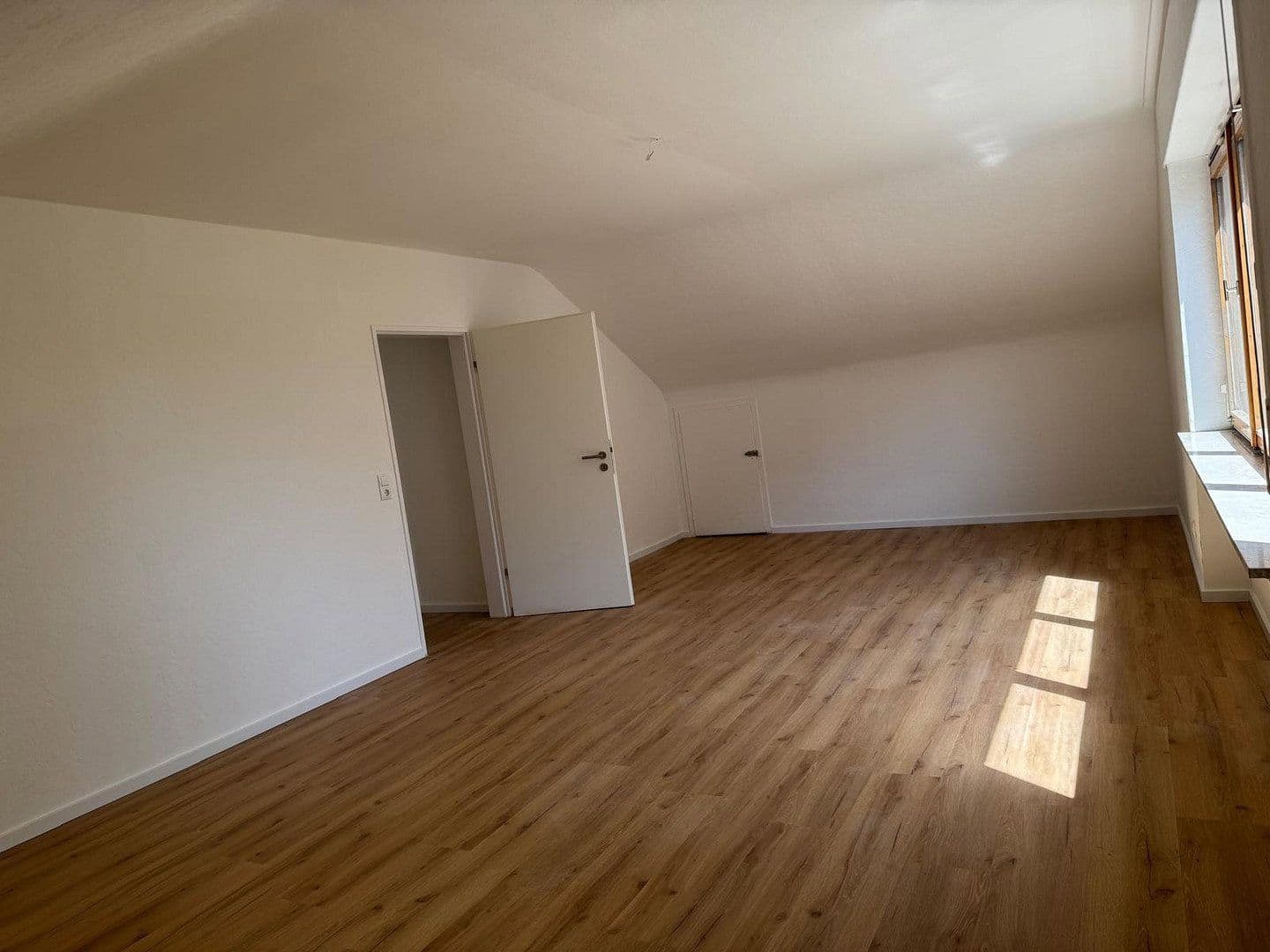 Pronájem bytu 3+1 83 m², Maintal, Hessen Pronájem bytu 3+1 83 m², Maintal, Hessen