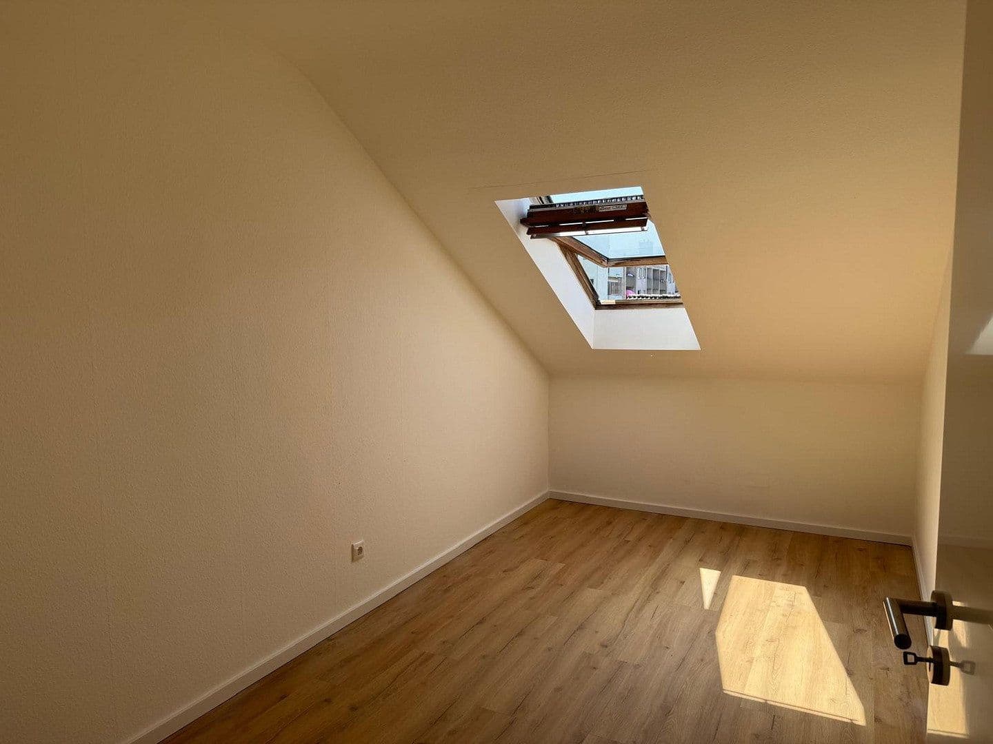 Pronájem bytu 3+1 83 m², Maintal, Hessen Pronájem bytu 3+1 83 m², Maintal, Hessen