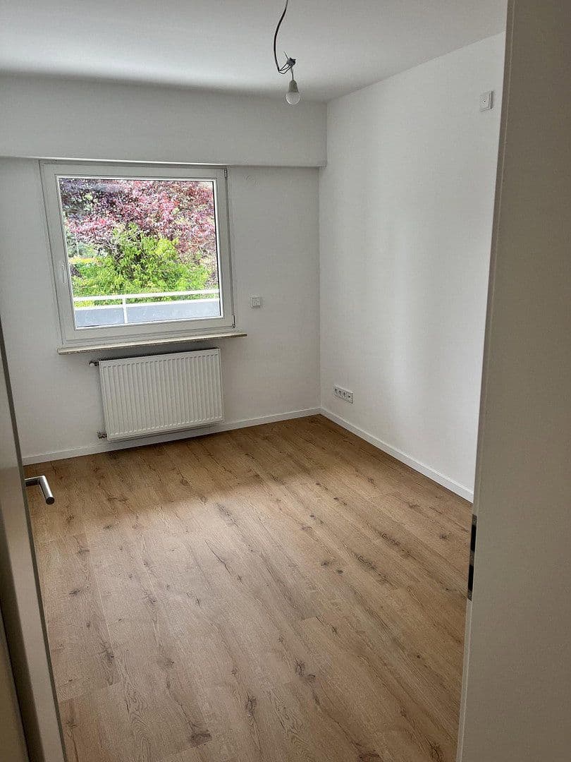 Pronájem domu 125 m², pozemek 213 m², Neckargemünd, Bádensko-Württembersko Pronájem domu 125 m², pozemek 213 m², Neckargemünd, Bádensko-Württembersko