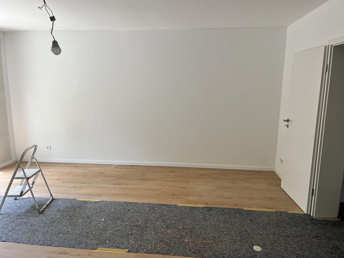 Pronájem domu 125 m², pozemek 213 m², Neckargemünd, Bádensko-Württembersko Pronájem domu 125 m², pozemek 213 m², Neckargemünd, Bádensko-Württembersko