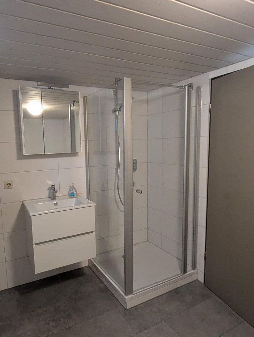 Pronájem bytu 1+1 55 m², Rottenburg am Neckar, Bádensko-Württembersko Pronájem bytu 1+1 55 m², Rottenburg am Neckar, Bádensko-Württembersko