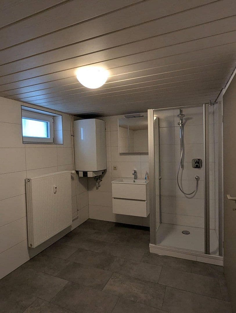 Pronájem bytu 1+1 55 m², Rottenburg am Neckar, Bádensko-Württembersko Pronájem bytu 1+1 55 m², Rottenburg am Neckar, Bádensko-Württembersko