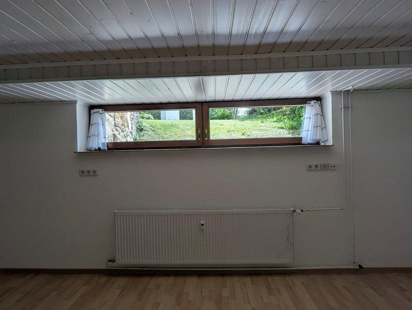 Pronájem bytu 1+1 55 m², Rottenburg am Neckar, Bádensko-Württembersko Pronájem bytu 1+1 55 m², Rottenburg am Neckar, Bádensko-Württembersko