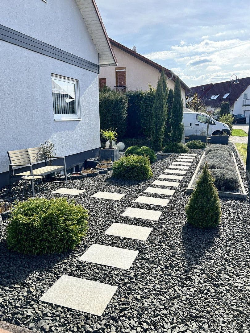 Prodej domu 200 m², pozemek 666 m², Mehlingen, Porýní-Falc Prodej domu 200 m², pozemek 666 m², Mehlingen, Porýní-Falc