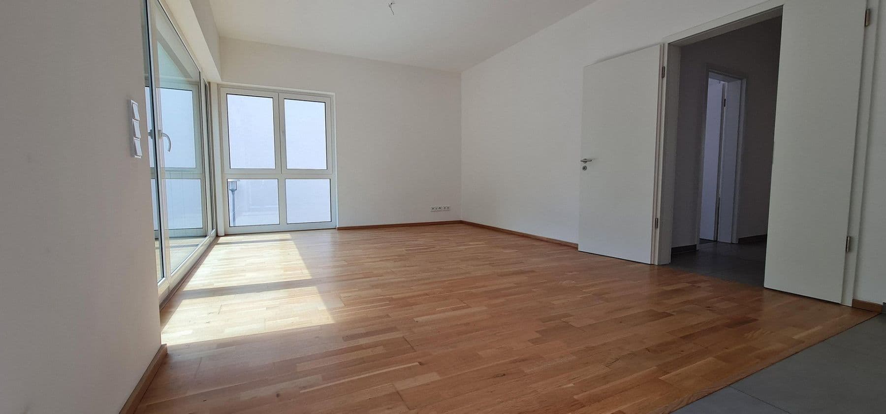 Pronájem bytu 2+1 73 m², Am Gutspark 2, Berlin, Berlín Pronájem bytu 2+1 73 m², Am Gutspark 2, Berlin, Berlín